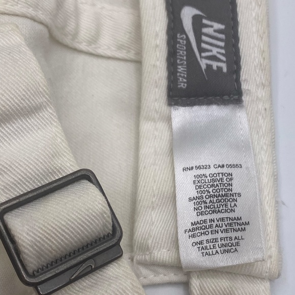 White Nike Ball Cap - Picture 8 of 9